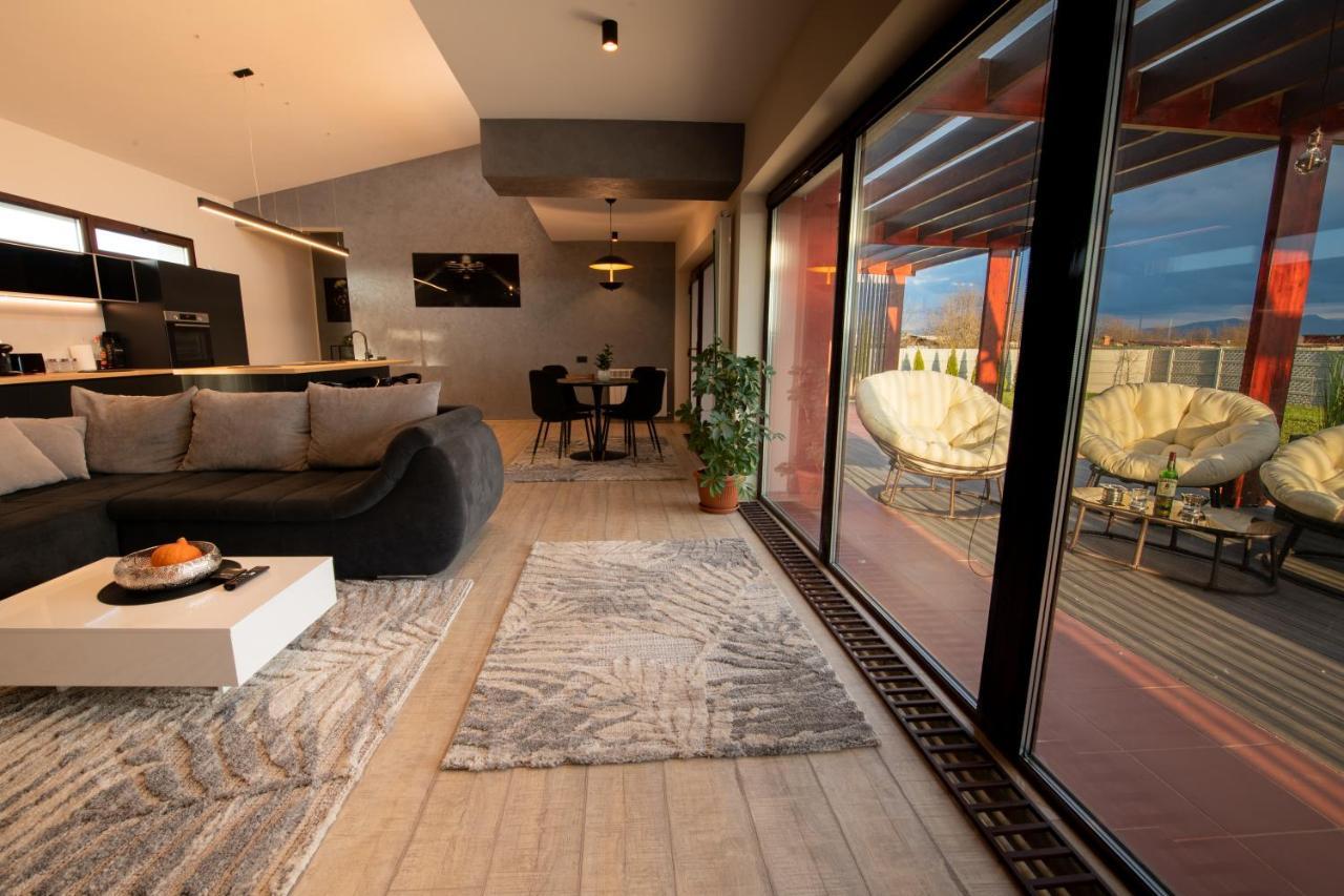 Вилла Casa Florida Брашов Экстерьер фото